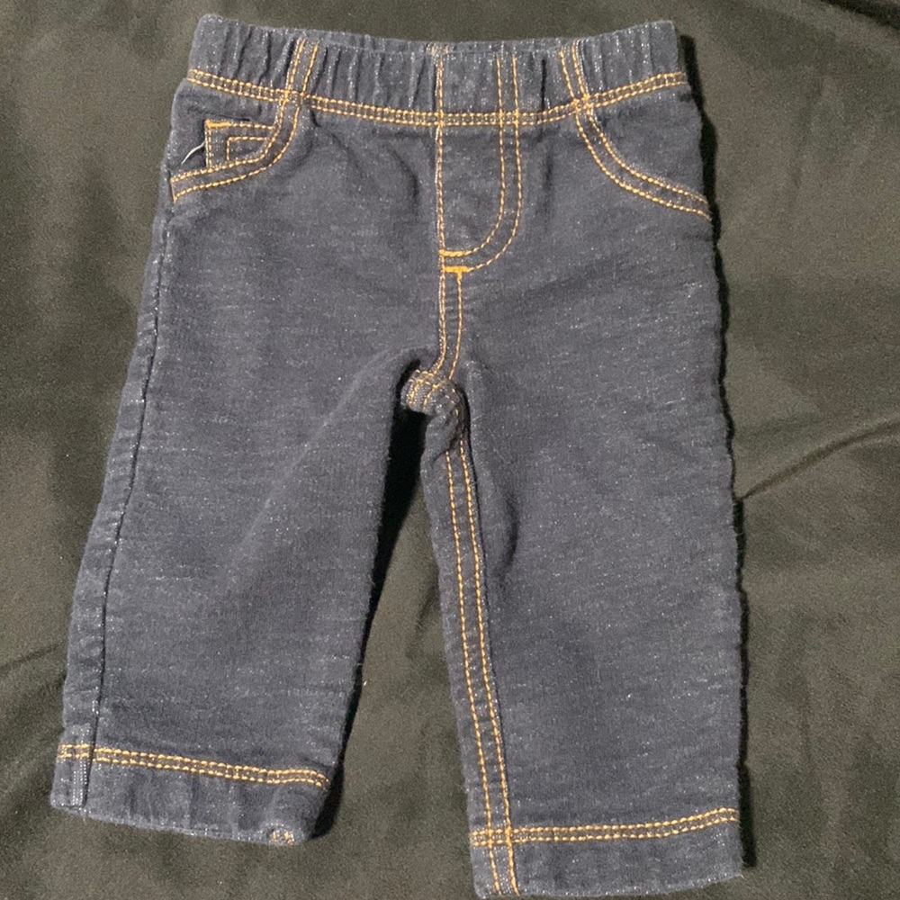 dark blue baby denim jeans(size 0-3months)accessible back pockets!!